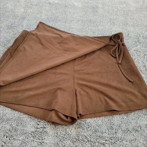 Abercrombie Fitch Womens Skort Size XL Brown Vegan Suede Faux Wrap Mini